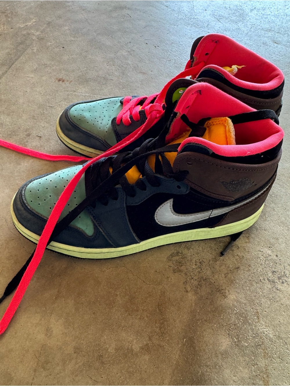 Nike Kids Jordan High-Top Sneakers in Mint, Black & Hot Pink